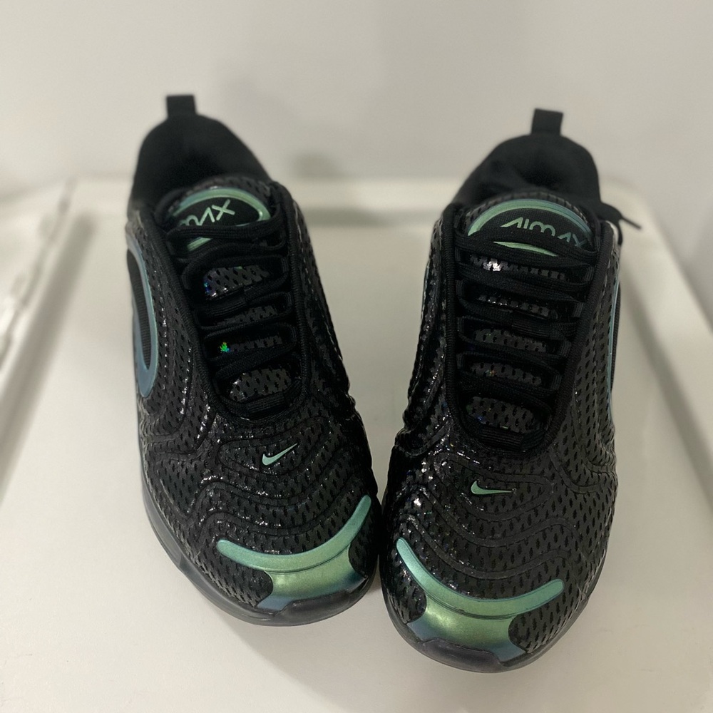 Nike Air Max 720 ‘Throwback Future’
